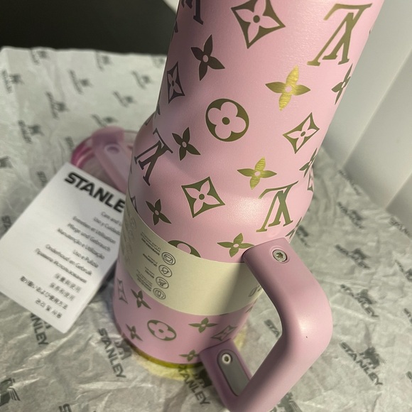 Stanley Lavender Tumbler 40oz - Picture 3 of 9